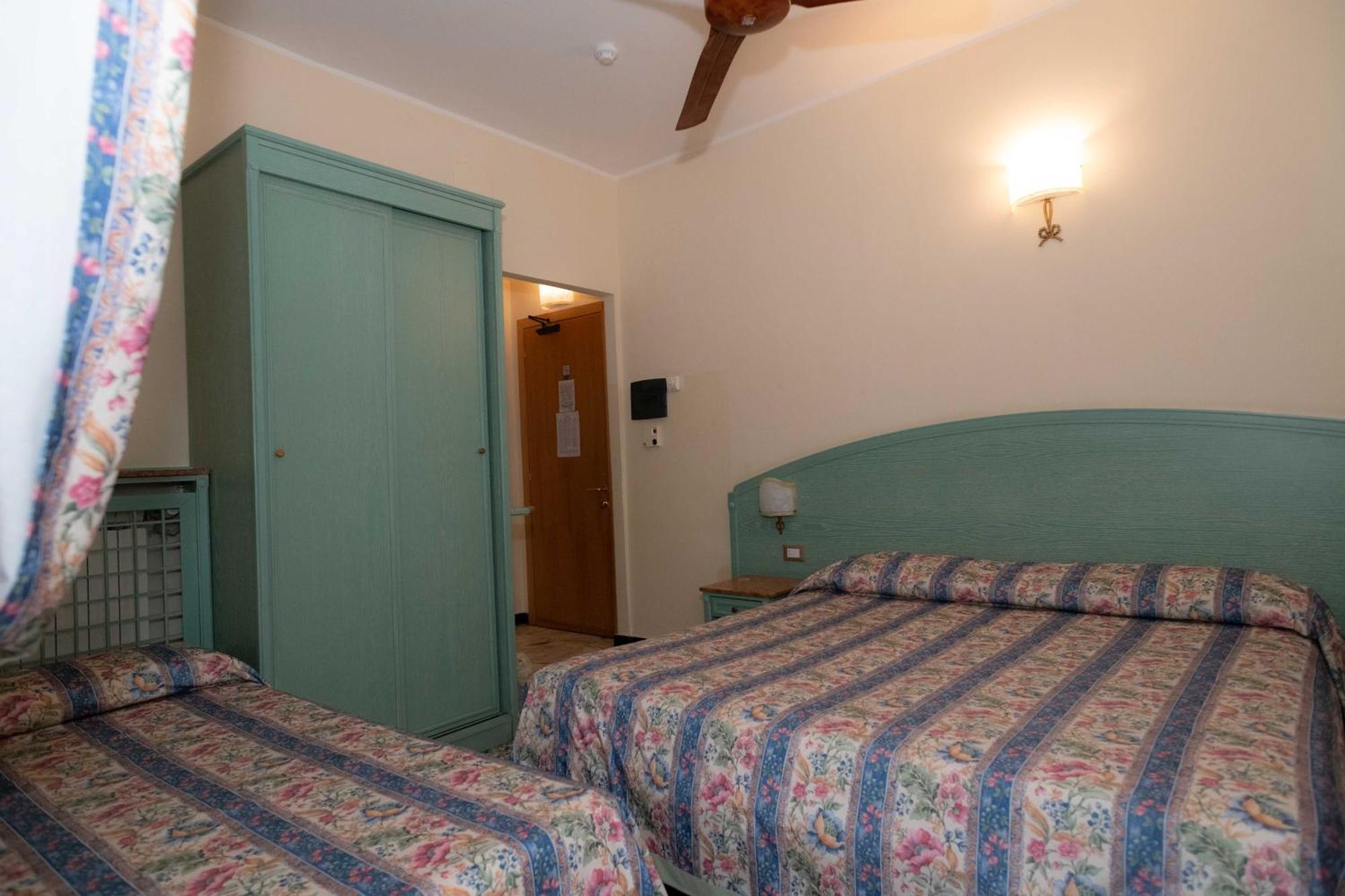 Hotel Magnolia Albenga Dış mekan fotoğraf