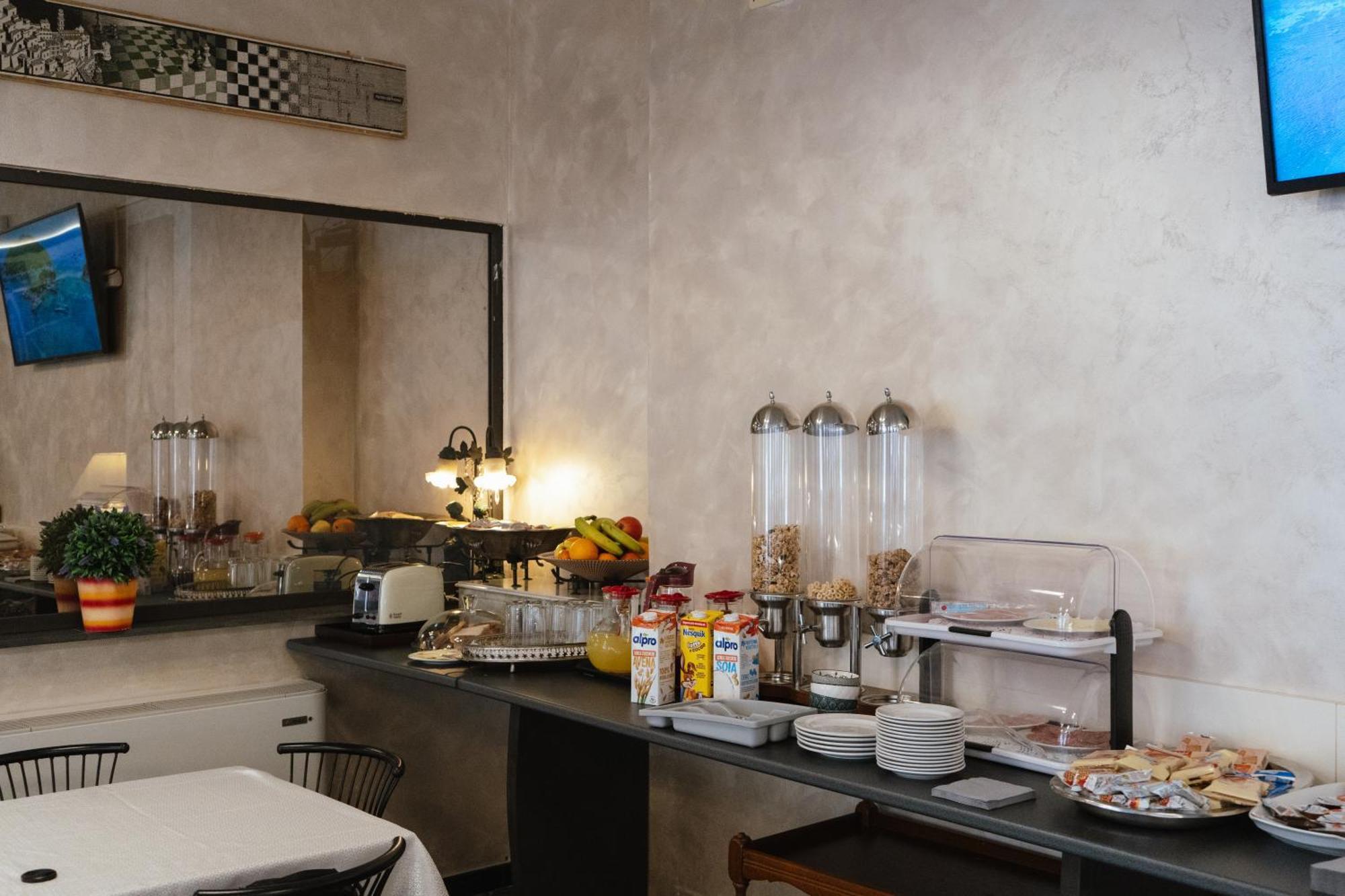 Hotel Magnolia Albenga Dış mekan fotoğraf